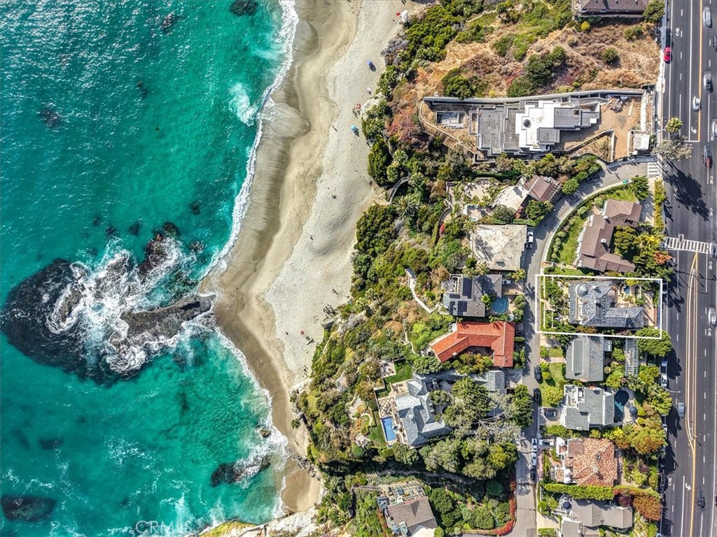 31512 Bluff, Laguna Beach CA 92651 - photo 3