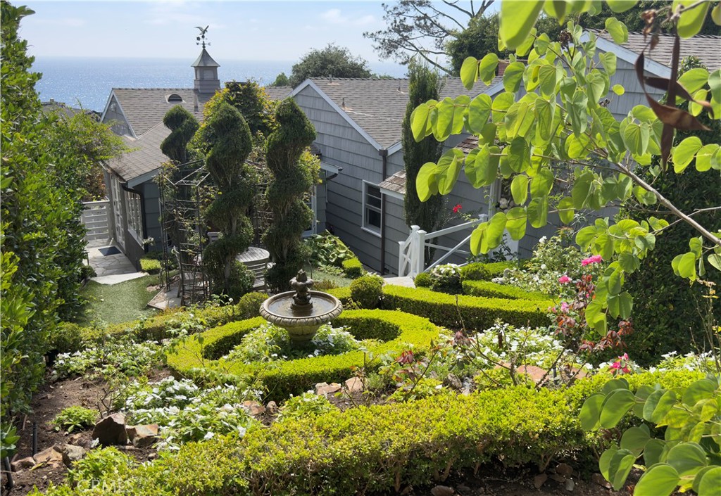 31531 Bluff Drive Back Hse, Laguna Beach CA 92651 - photo 2