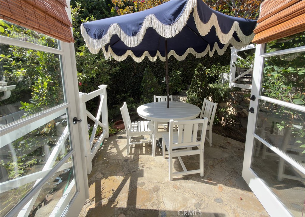 31531 Bluff Drive Back Hse, Laguna Beach CA 92651 - photo 12