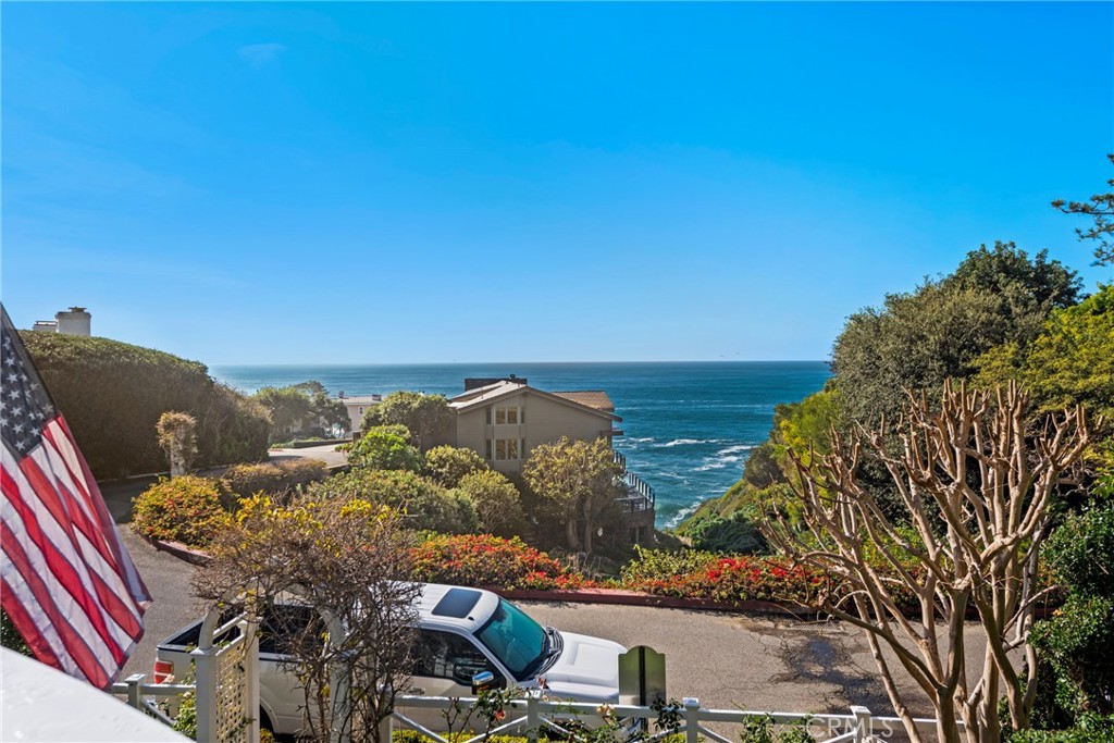 31531 Bluff Drive Back, Laguna Beach CA 92651 - photo 1