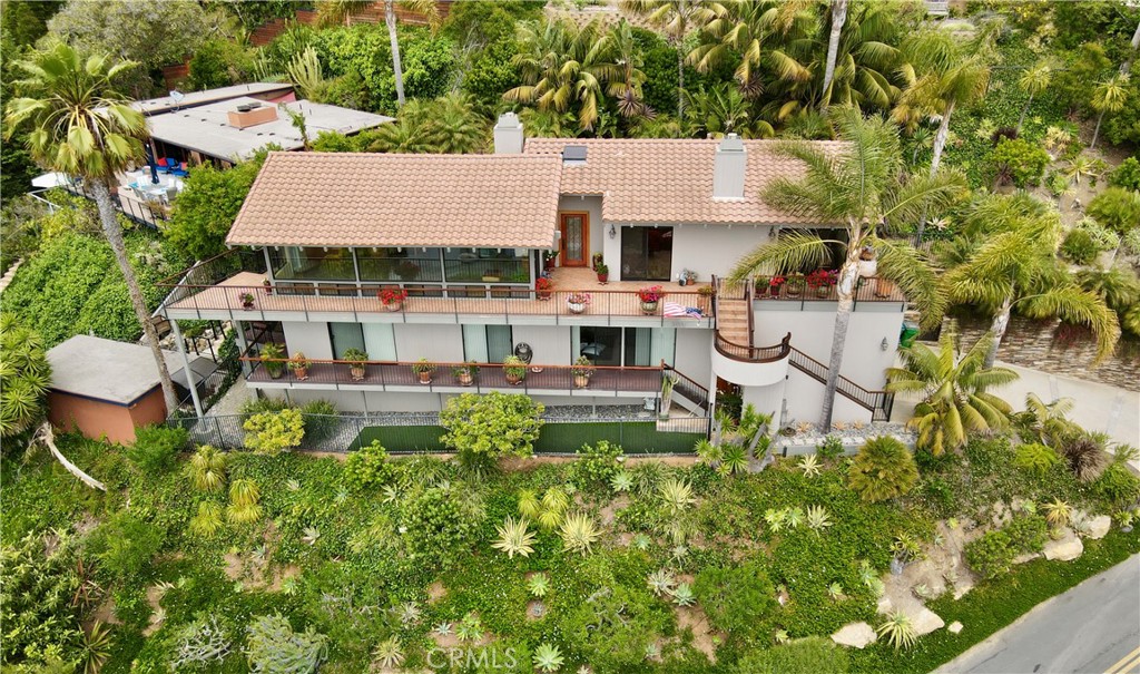 Front elevation - 31532 Holly Drive, Laguna Beach CA 92651 - photo 1