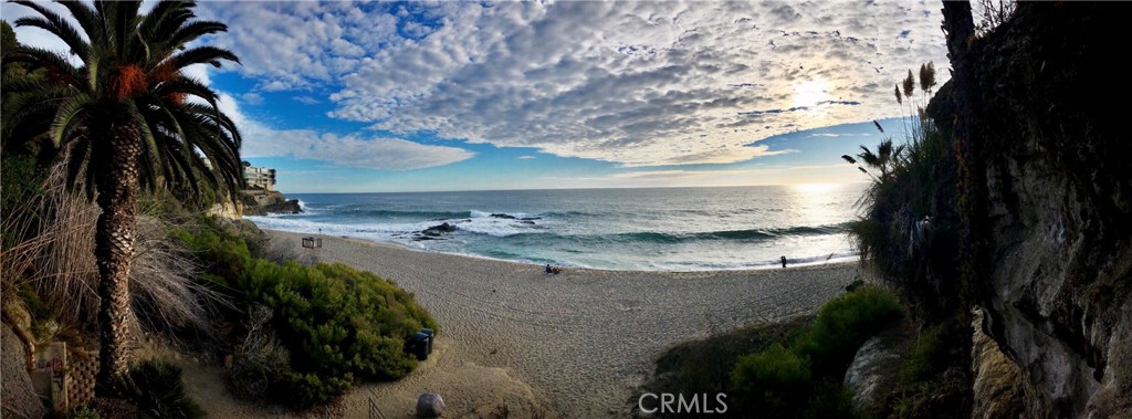 WALKING DISTANCE TO BEAUTIFUL SOUTH LAGUNA COVES AND WEST STREET BEACH - 31538 West Street, Laguna Beach CA 92651 - photo 1