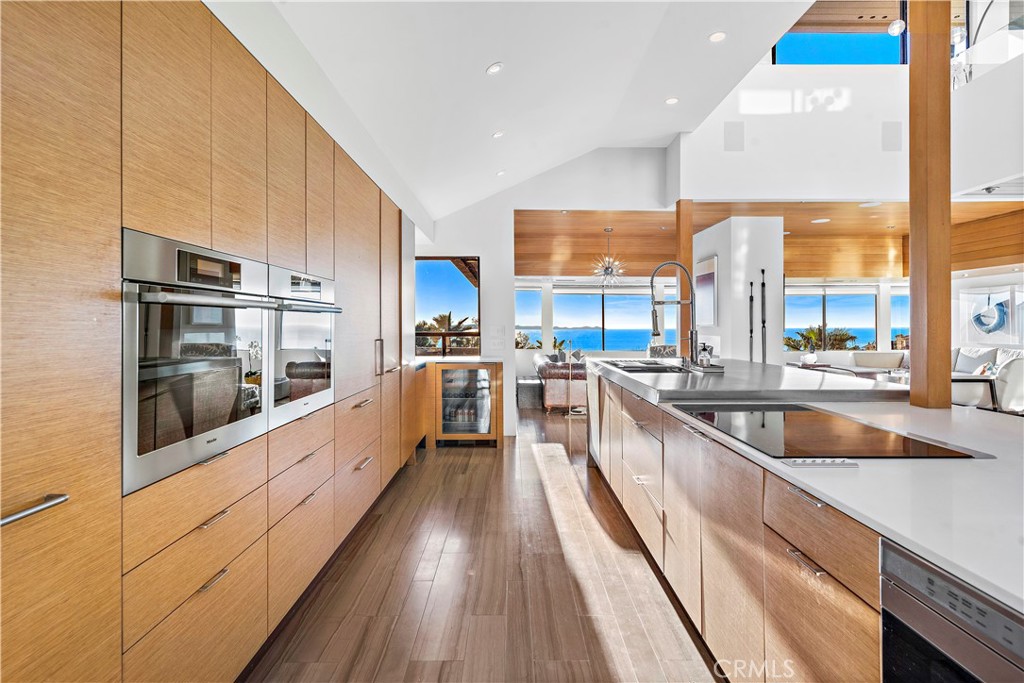 Kitchen - 31542 Mar Vista Avenue, Laguna Beach CA 92651 - photo 1