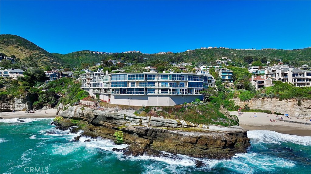 31561 Table Rock Drive 105, Laguna Beach CA 92651 - photo 2