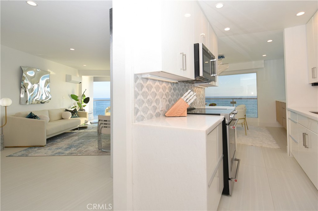 31561 Table Rock Drive 105, Laguna Beach CA 92651 - photo 10