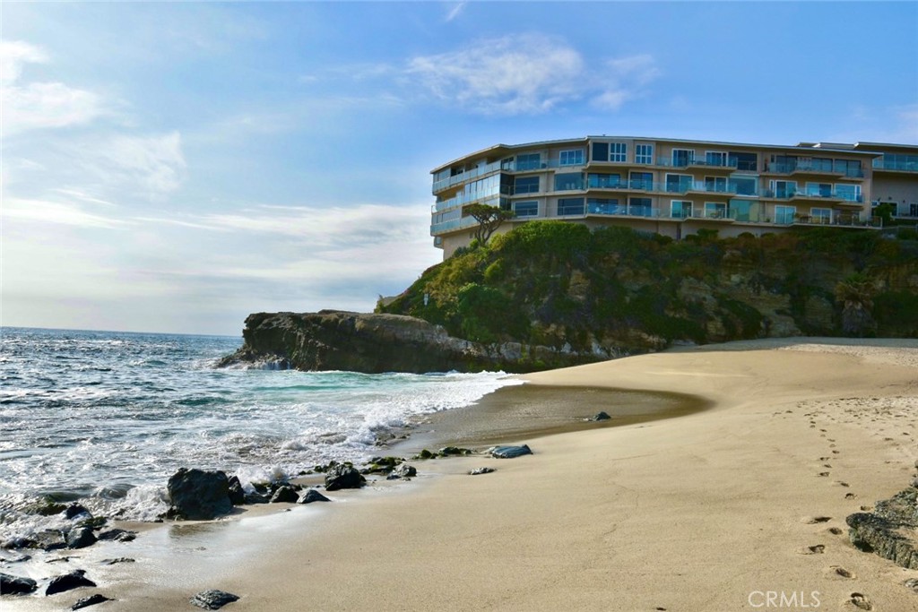 Table Rock ocean view Residence - 31561 Table Rock Drive 105, Laguna Beach CA 92651 - photo 36