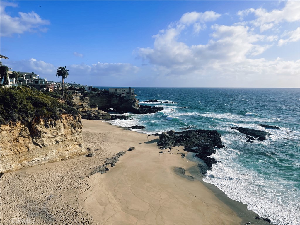 31561 Table Rock Drive 202, Laguna Beach CA 92651 - photo 1