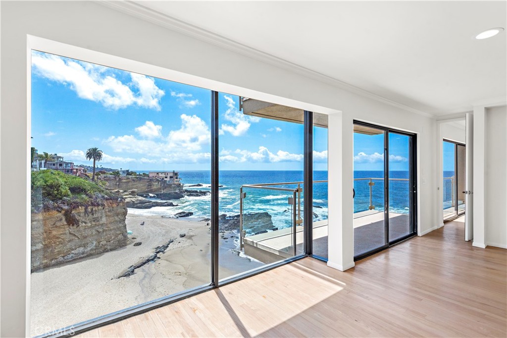 31561 Table Rock Drive 202, Laguna Beach CA 92651 - photo 1