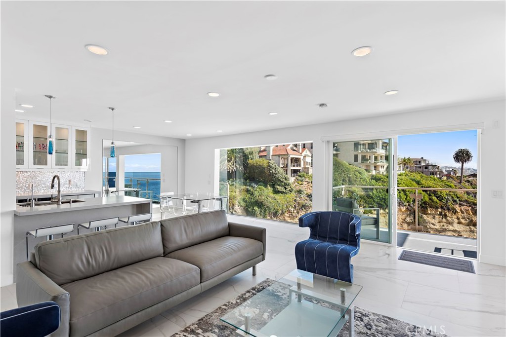 31561 Table Rock Drive 202, Laguna Beach CA 92651 - photo 4