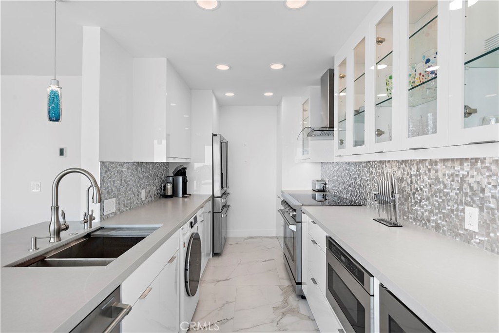 31561 Table Rock Drive 202, Laguna Beach CA 92651 - photo 11