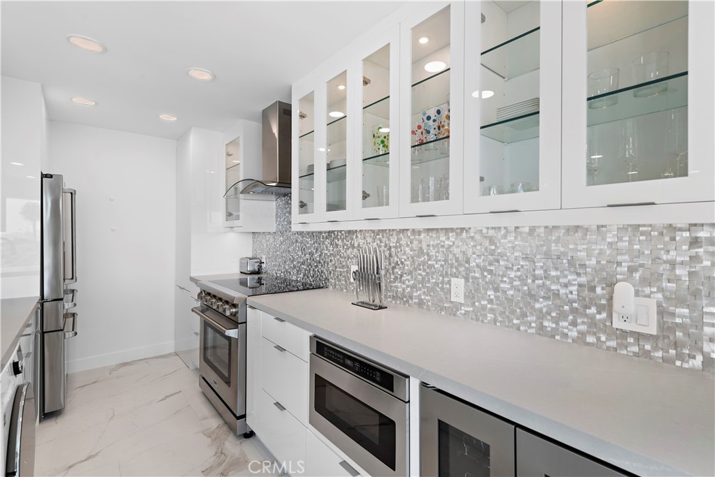 31561 Table Rock Drive 202, Laguna Beach CA 92651 - photo 12