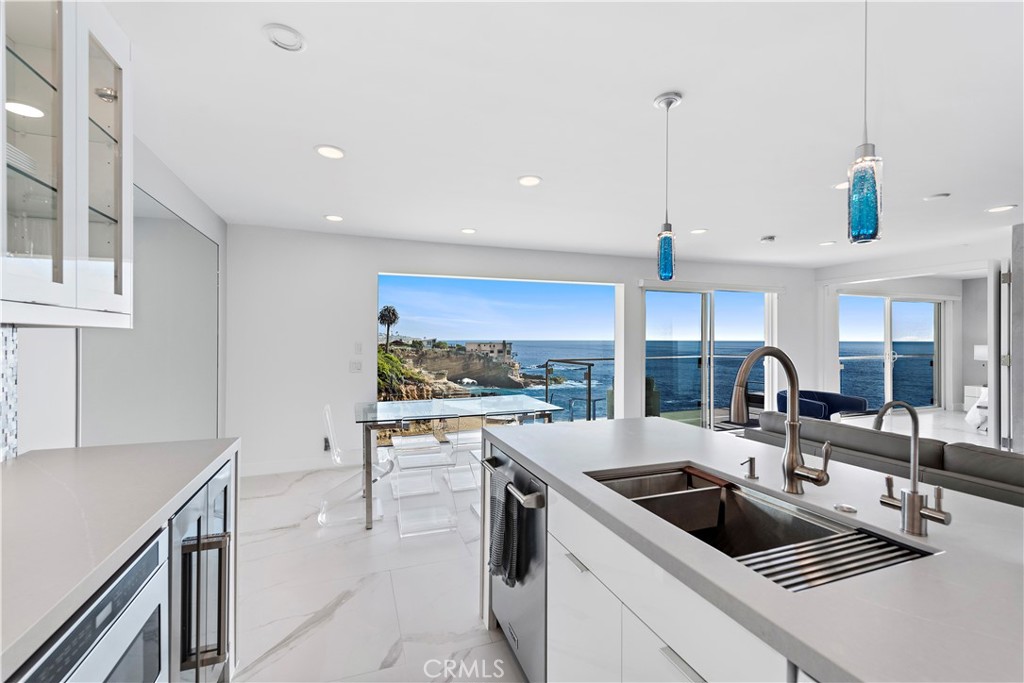 31561 Table Rock Drive 202, Laguna Beach CA 92651 - photo 13