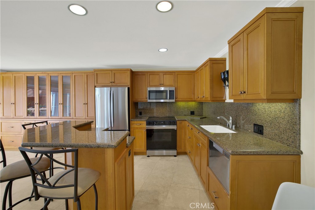 31561 Table Rock Drive 213, Laguna Beach CA 92651 - photo 4