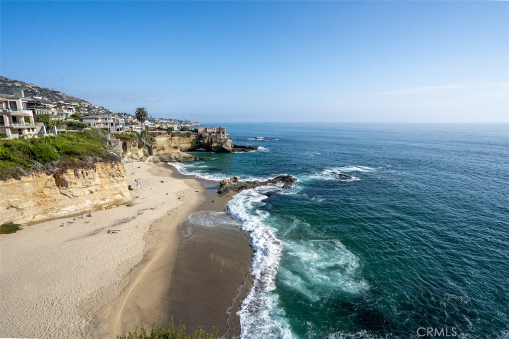 31561 Table Rock Drive 304, Laguna Beach CA 92651 - photo 1