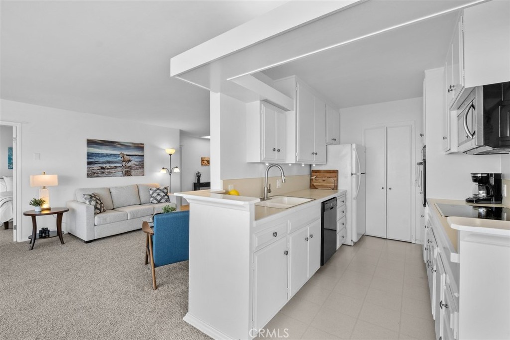 31561 Table Rock Drive 411, Laguna Beach CA 92651 - photo 10
