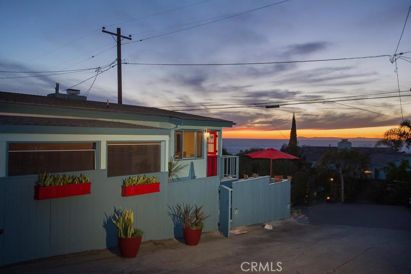 31562 Scenic Drive, Laguna Beach CA 92651 - photo 1
