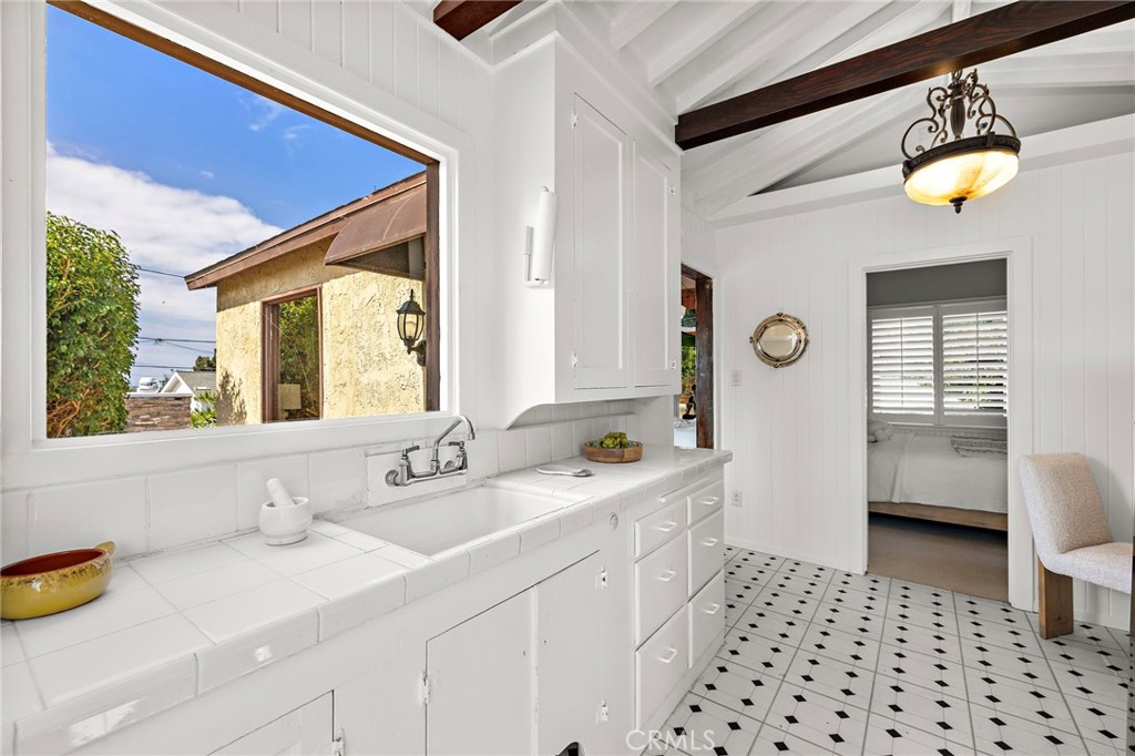 31566 Jewel, Laguna Beach CA 92651 - photo 9