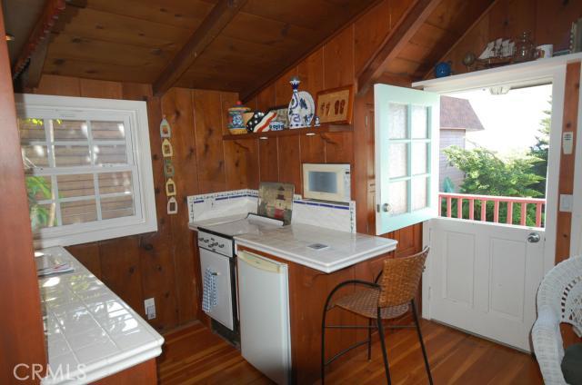 31572 Bluff Drive 2, Laguna Beach CA 92651 - photo 1