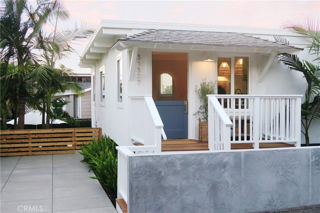 31577 Santa Rosa Drive, Laguna Beach CA 92651 - photo 1