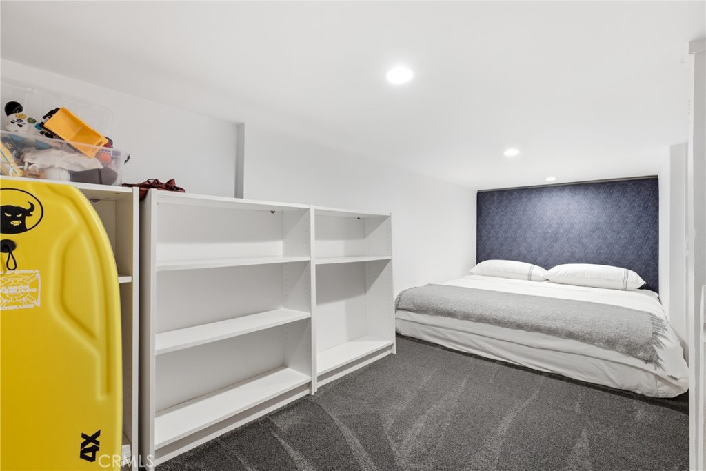 Secondary bedroom 2 with a play/sleeping loft and a built in bar. - 31595 Table Rock, Laguna Beach CA 92651 - photo 37