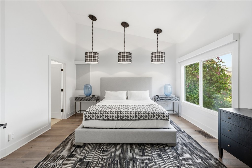 Secondary bedroom 3 with ocean views. - 31595 Table Rock, Laguna Beach CA 92651 - photo 38