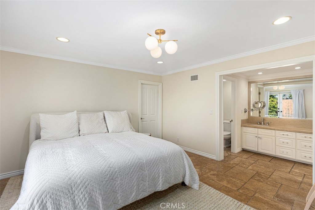 3160 Alta Laguna Boulevard, Laguna Beach CA 92651 - photo 23