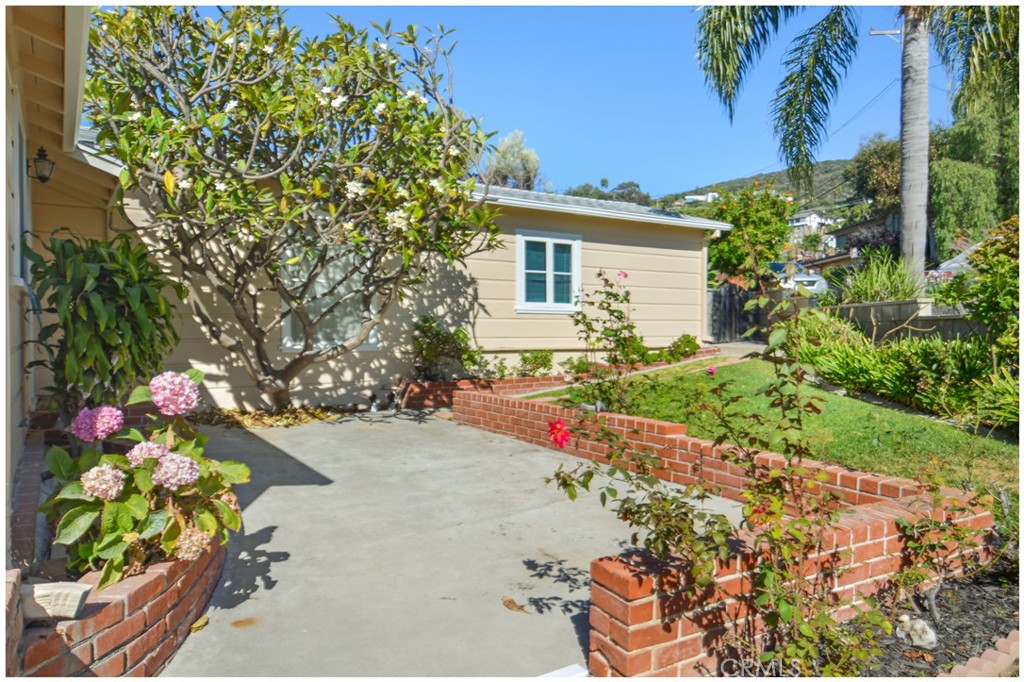 31613 Scenic Drive, Laguna Beach CA 92651 - photo 3