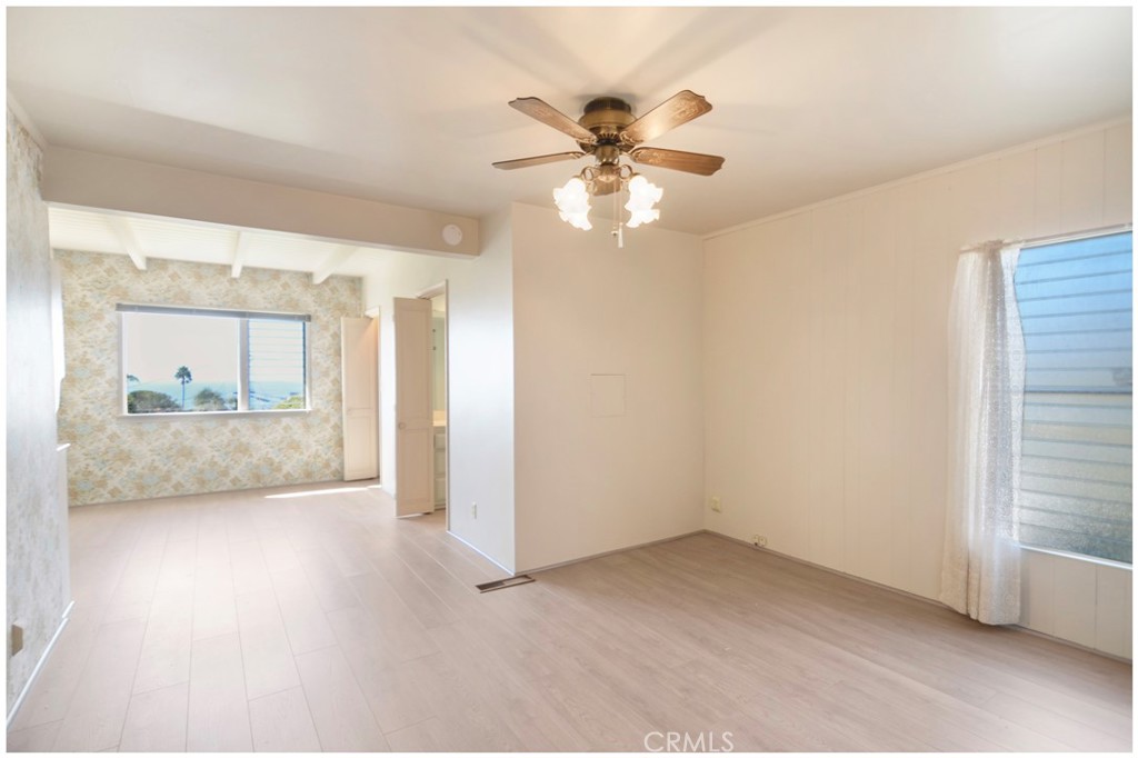 31613 Scenic Drive, Laguna Beach CA 92651 - photo 15