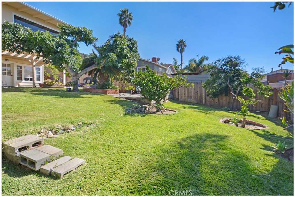 31613 Scenic Drive, Laguna Beach CA 92651 - photo 27