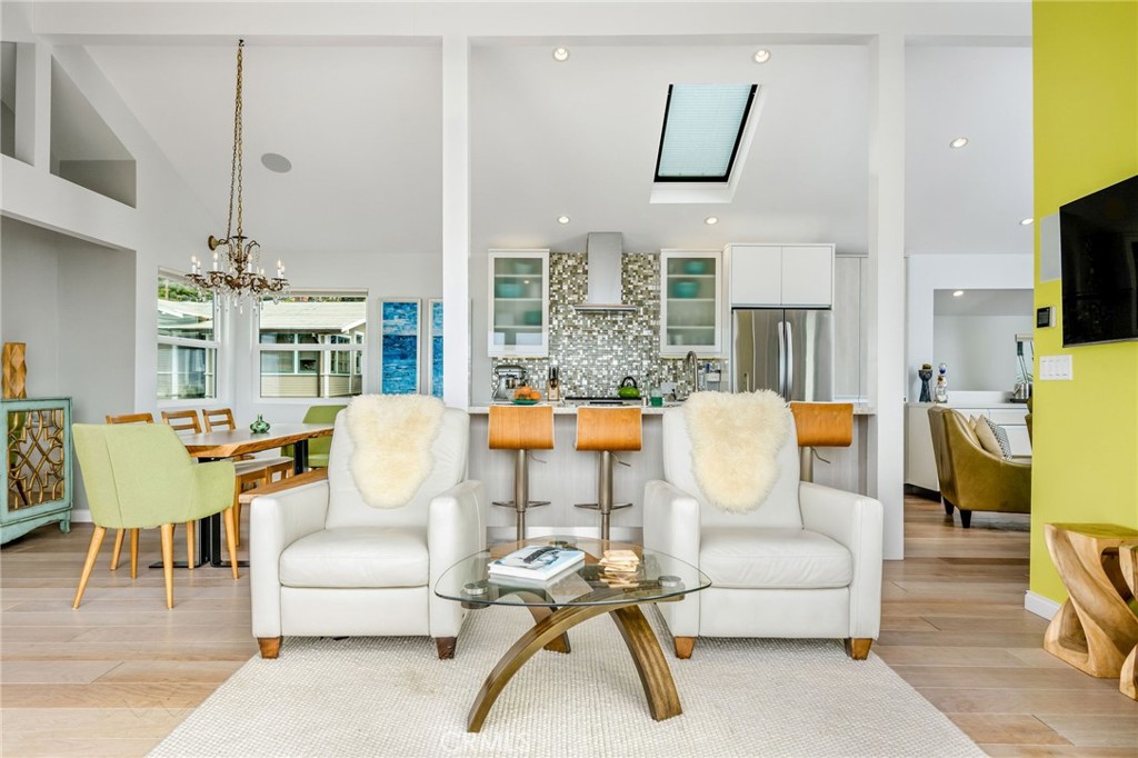 31641 Jewel Avenue, Laguna Beach CA 92651 - photo 3