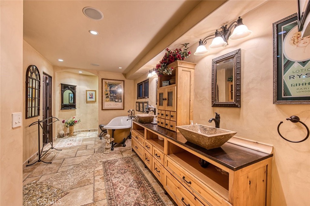 31641 Mar Vista Avenue, Laguna Beach CA 92651 - photo 18