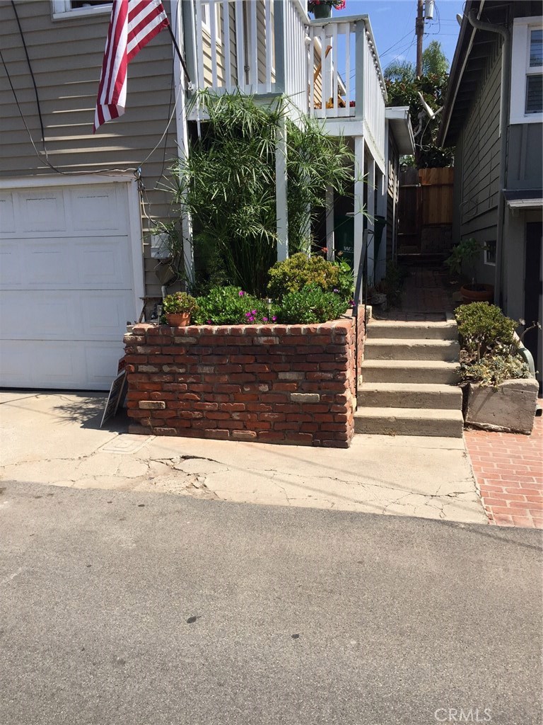 Front on Virginia Way - 31642 Virginia Way Way, Laguna Beach CA 92651 - photo 1