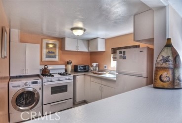 31648 Florence, Laguna Beach CA 92651 - photo 9
