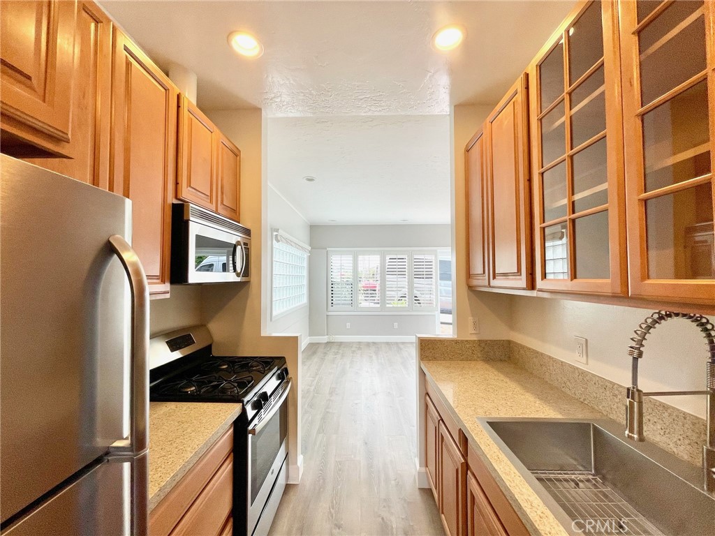 31651 2nd Avenue, Laguna Beach CA 92651 - photo 1