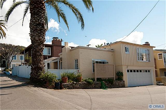 Front and side of of Home - 31676 3RD Avenue, Laguna Beach CA 92651 - photo 1