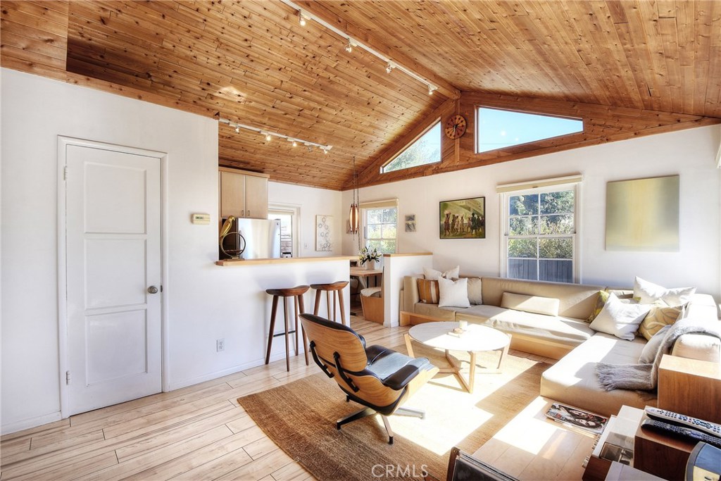 31687 3rd Avenue, Laguna Beach CA 92651 - photo 1