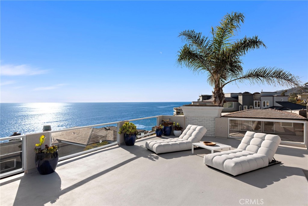 Deck off the Primary suite - 31703 Seacliff Drive, Laguna Beach CA 92651 - photo 1