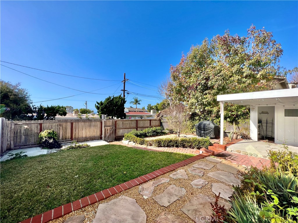 31711 Fairview Road A, Laguna Beach CA 92651 - photo 1