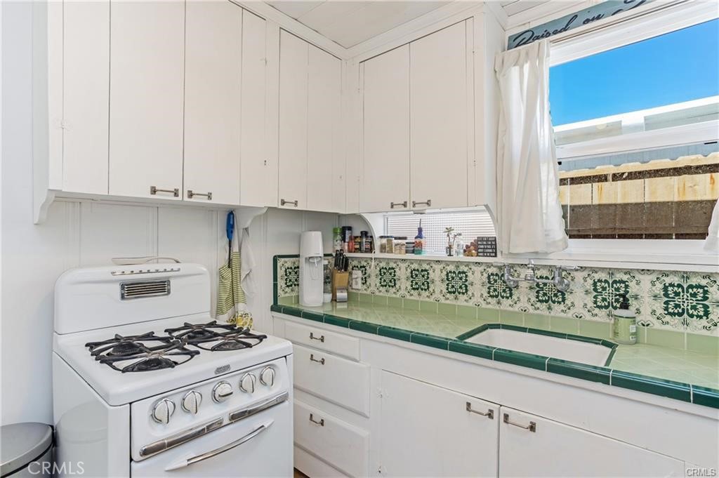 31711 Fairview Road, Laguna Beach CA 92651 - photo 13