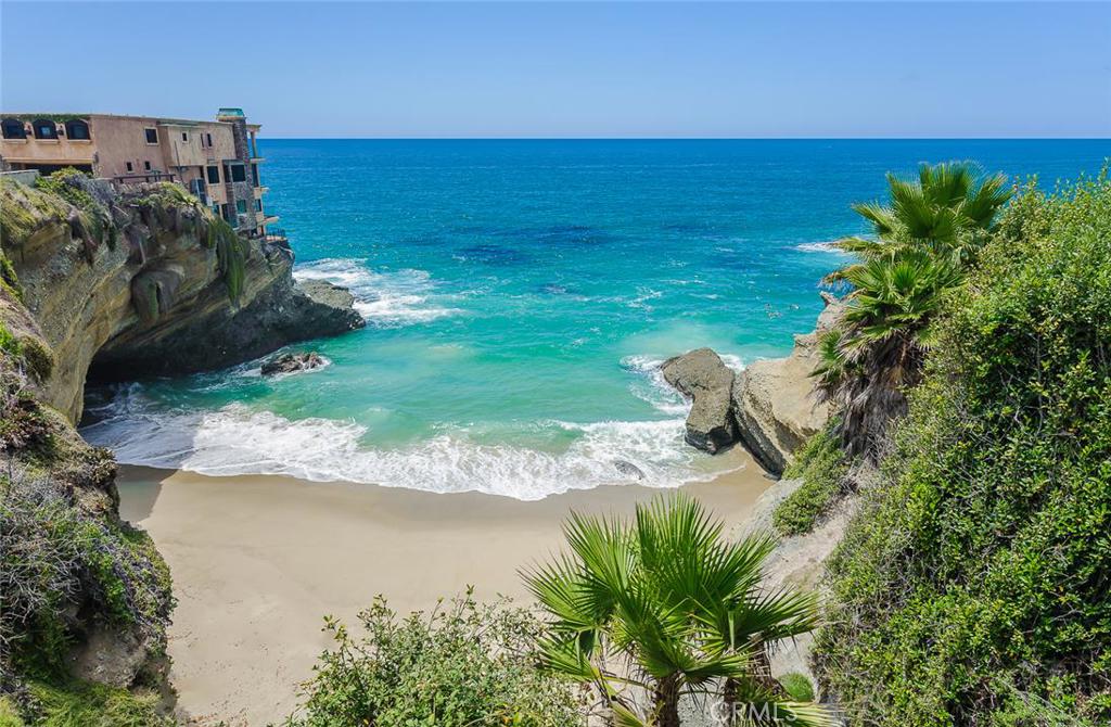31711 Seacliff Drive, Laguna Beach CA 92651 - photo 1