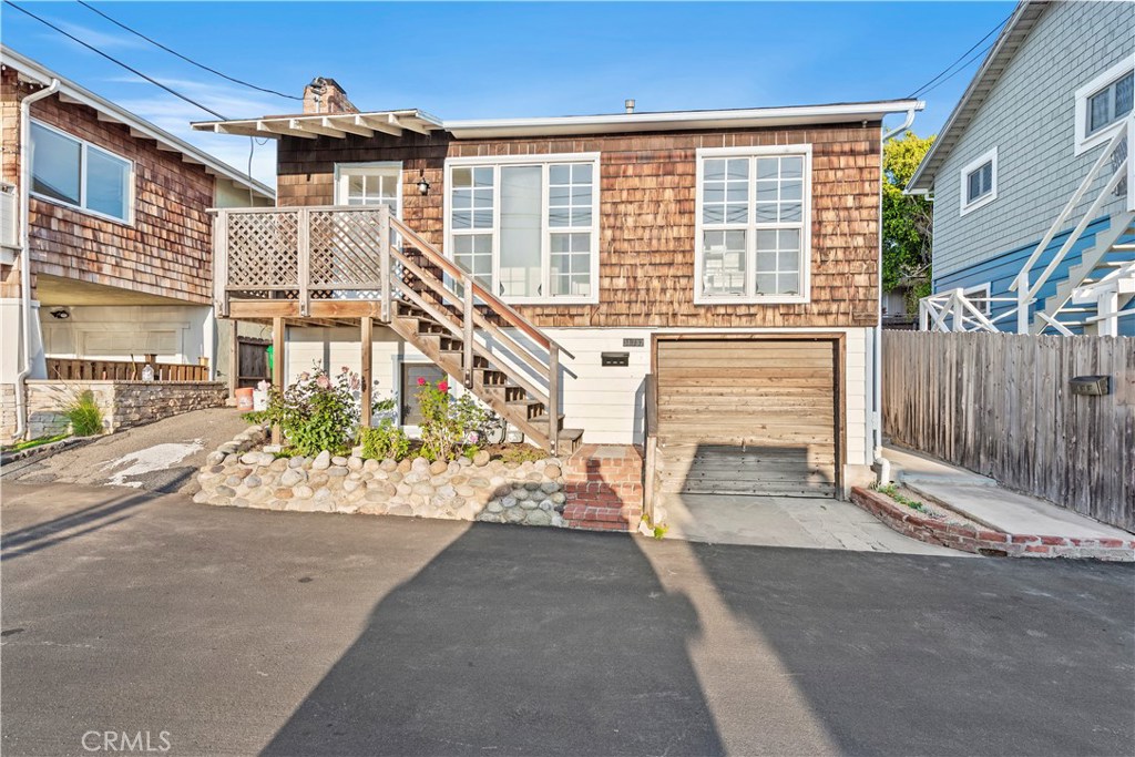31732 Virginia Way Front, Laguna Beach CA 92651 - photo 1