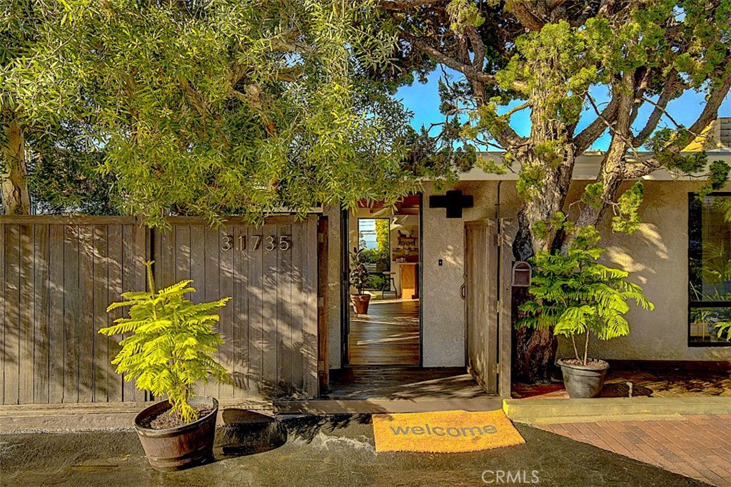 31735 Florence, Laguna Beach CA 92651 - photo 1