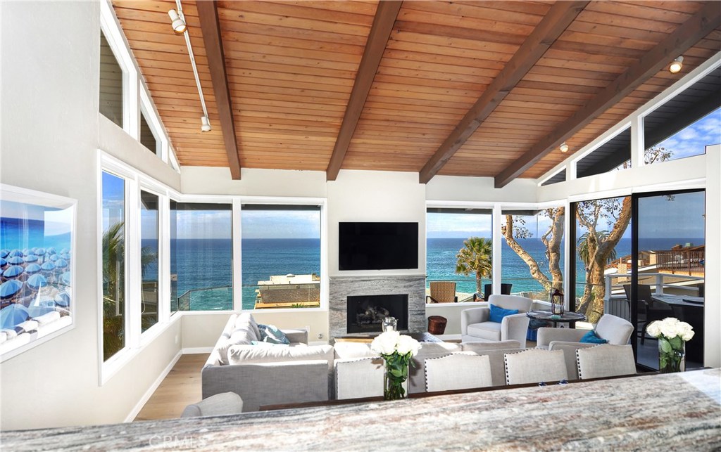 Open floor Plan with stunning views. - 31735 Seacliff Drive, Laguna Beach CA 92651 - photo 1
