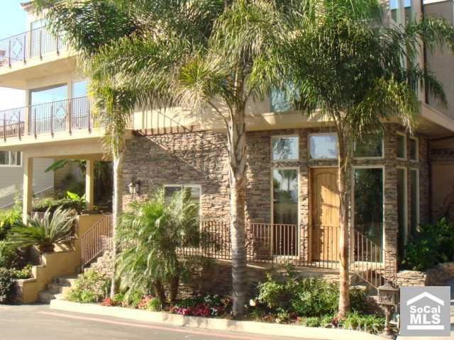 31736 Seacliff Drive, Laguna Beach CA 92651 - photo 1