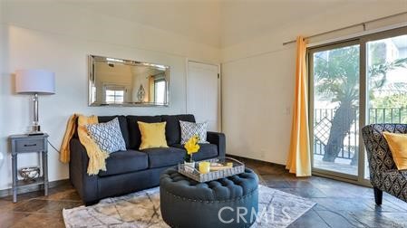 31736 Seacliff Drive, Laguna Beach CA 92651 - photo 3