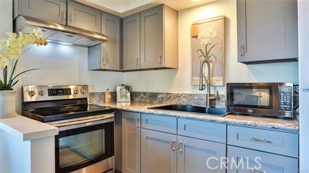 31736 Seacliff Drive, Laguna Beach CA 92651 - photo 7