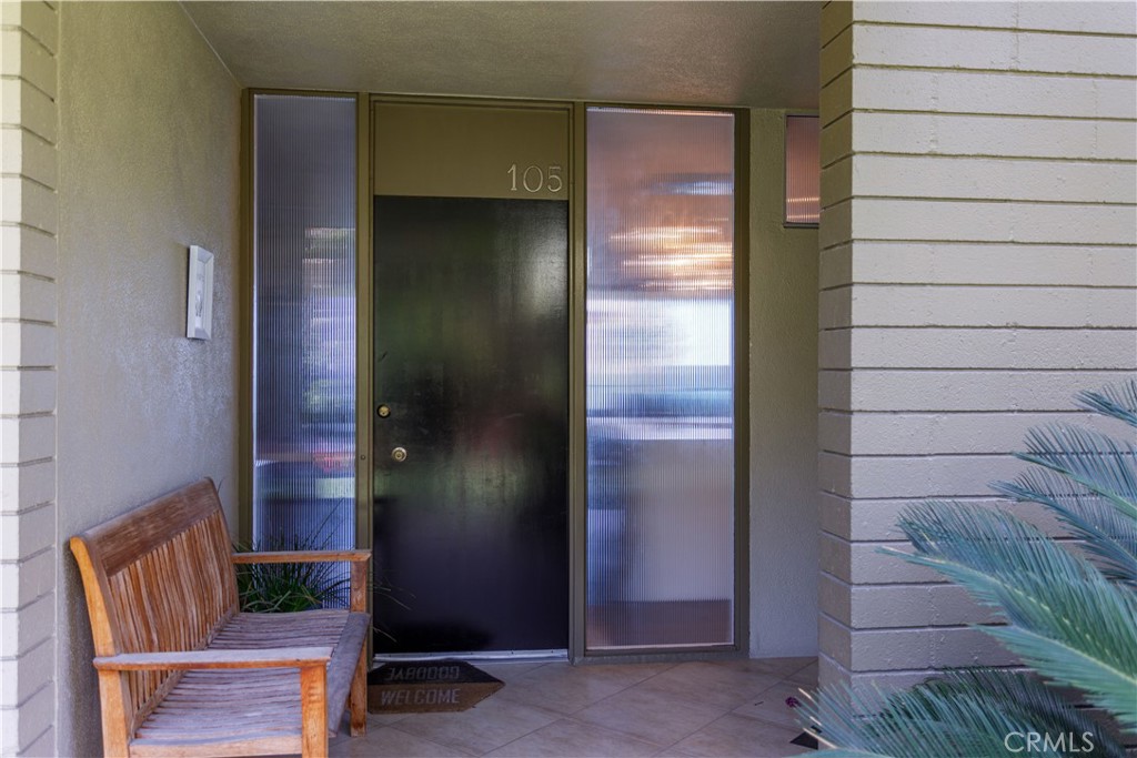 Entry - 31755 Coast 105, Laguna Beach CA 92651 - photo 6