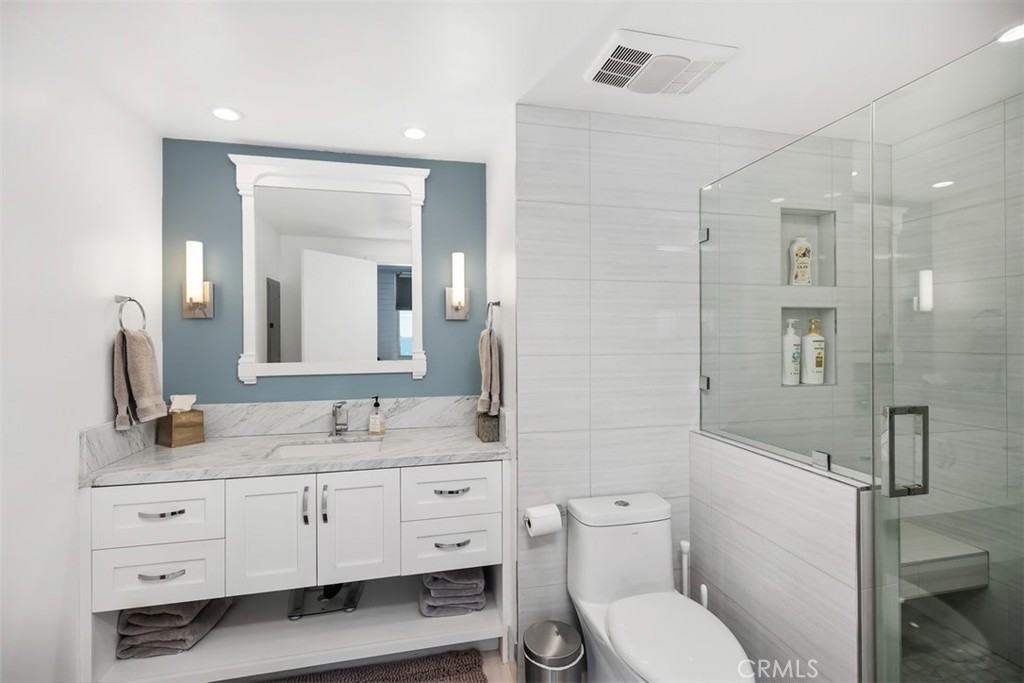 Remodeled Primary Bathroom - 31755 Coast 106, Laguna Beach CA 92651 - photo 23