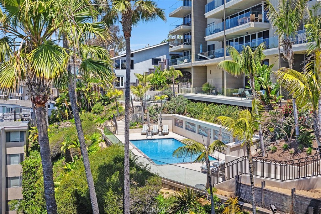 Saline Heated Pool - 31755 Coast 106, Laguna Beach CA 92651 - photo 31