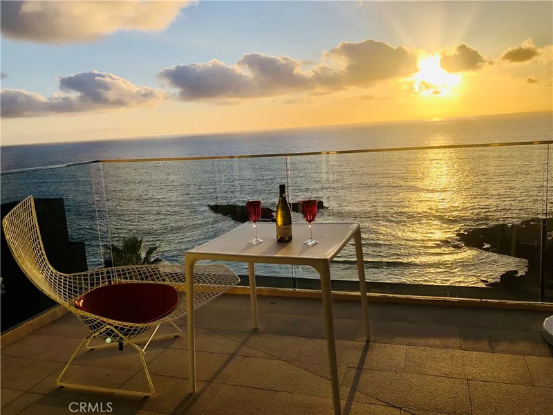 31755 Coast 305, Laguna Beach